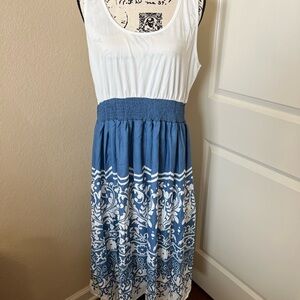 NWT Cupshe White and Blue Patterned Dress, XL